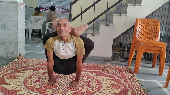 yoga practitioner krishan garg